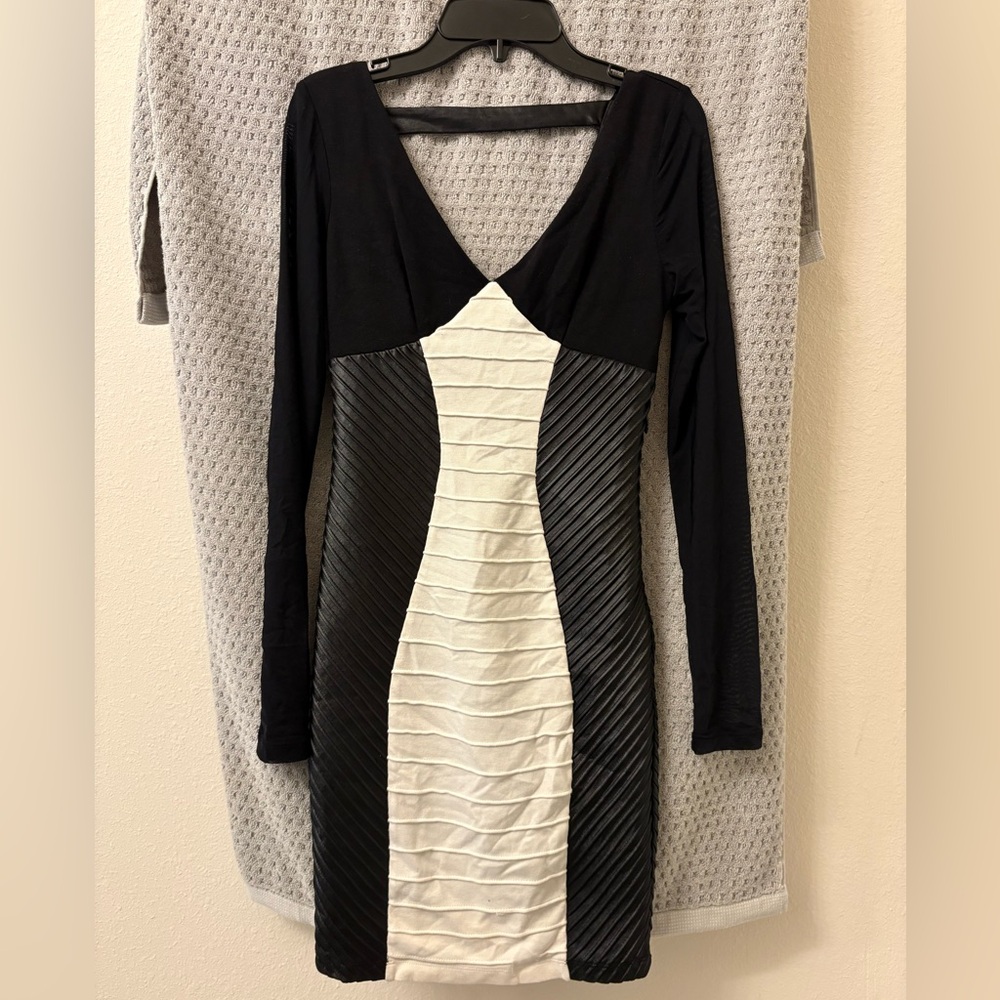 bebe Black and White Long Sleeve Dress